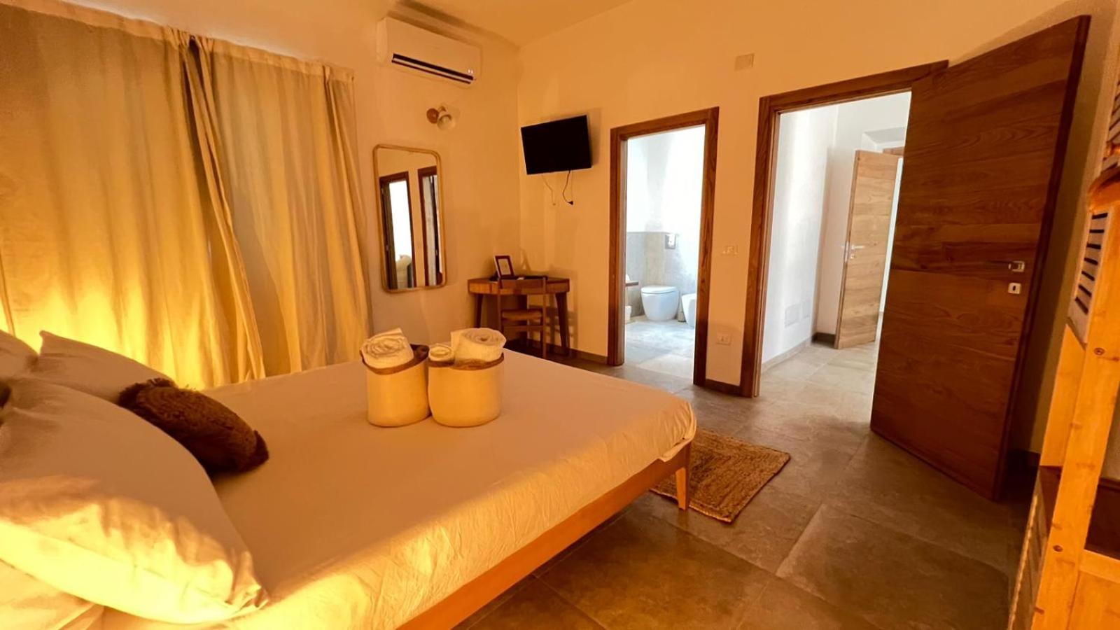 Il Mandorlo Bed & Breakfast Santa Teresa Gallura Dış mekan fotoğraf